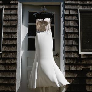 Strapless wedding dress, Pronovias